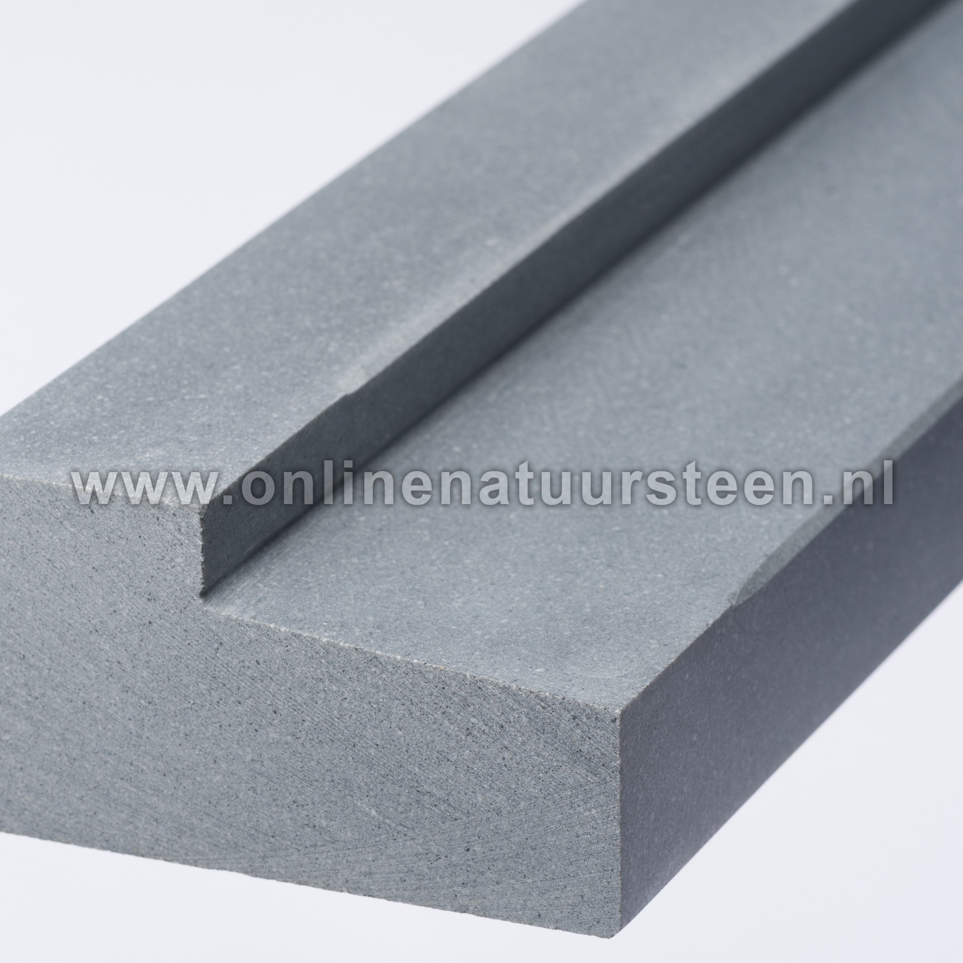 Galerij: Marmercomposiet Buvex schuine dorpel met dam 5cm.