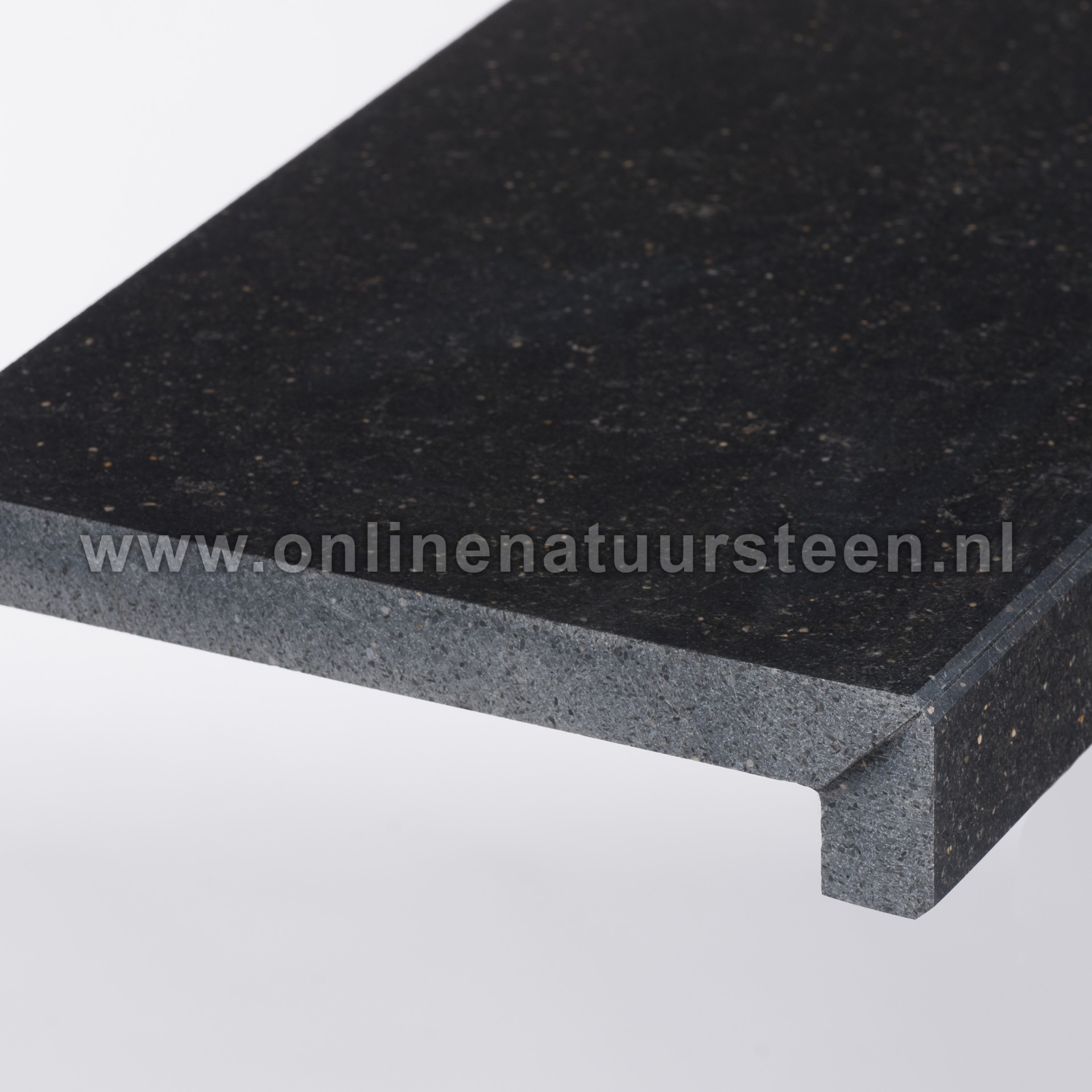 Galerij: Marmercomposiet Hardsteen Mi 2cm dik vooraanzicht 2cm t/m 10cm dik.